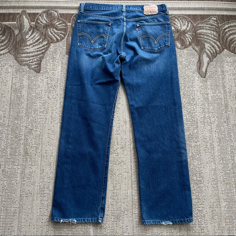 Levi’s 501 Jeans Men’s 36 x 32 Medium Blue Denim Straight Leg Button Fly